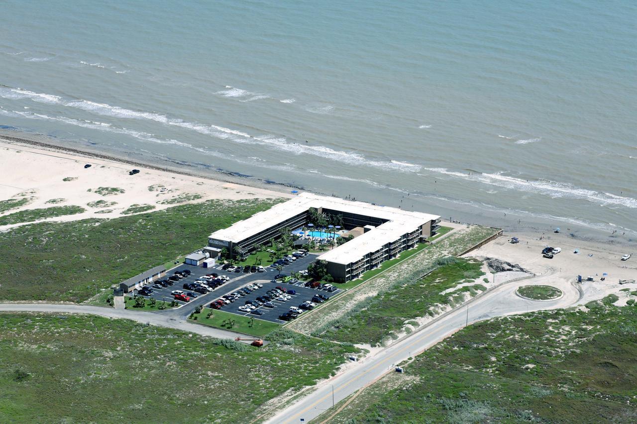 Island House Beachfront