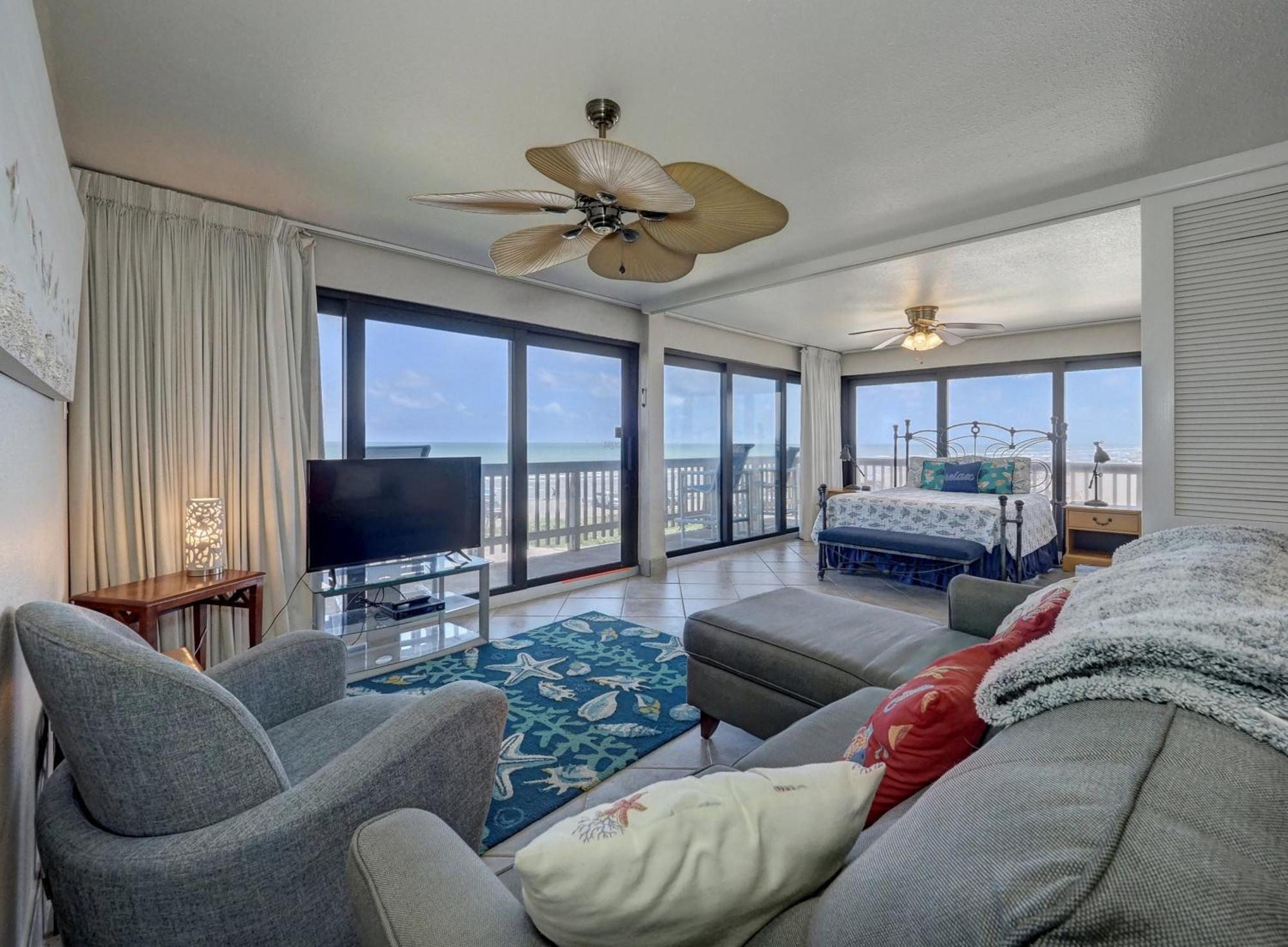 Island House Beachfront