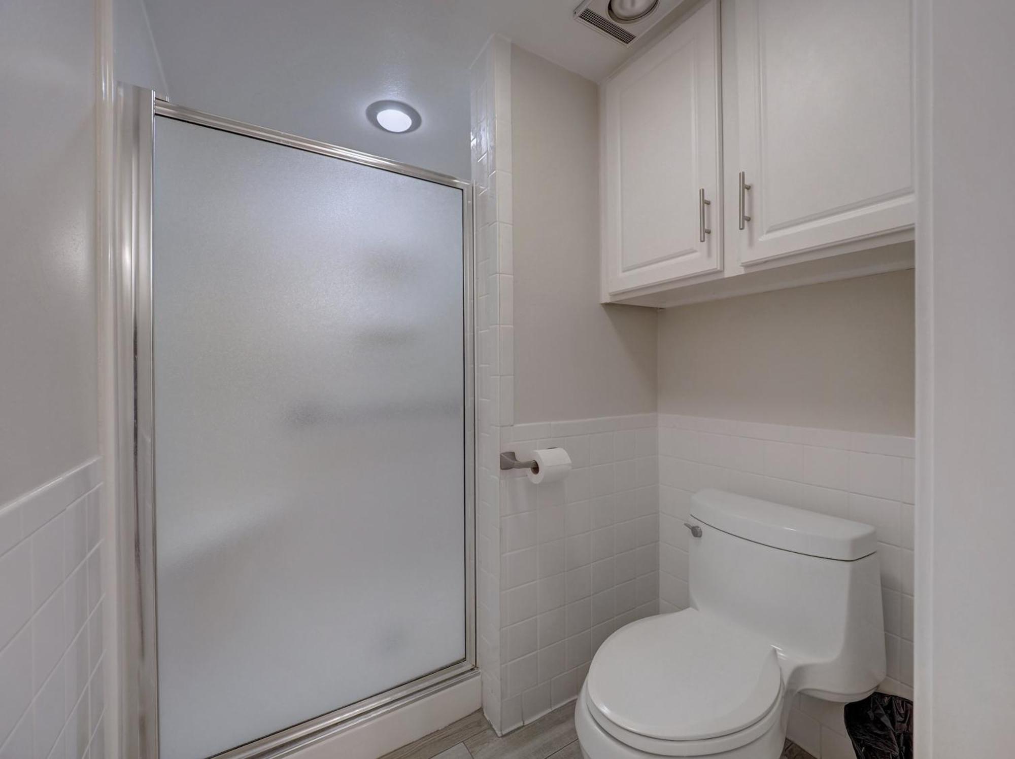Island House Beachfront 3*