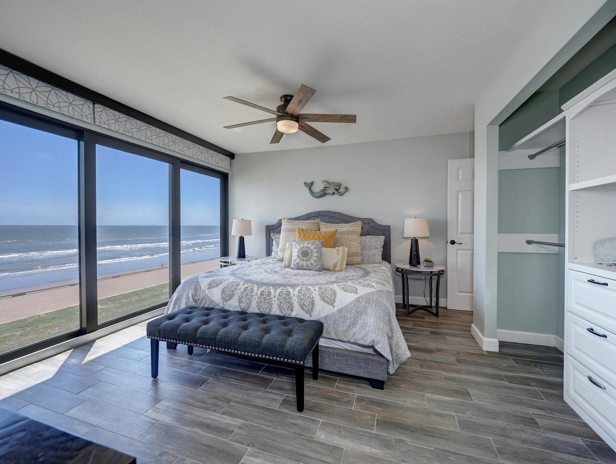 Island House Beachfront