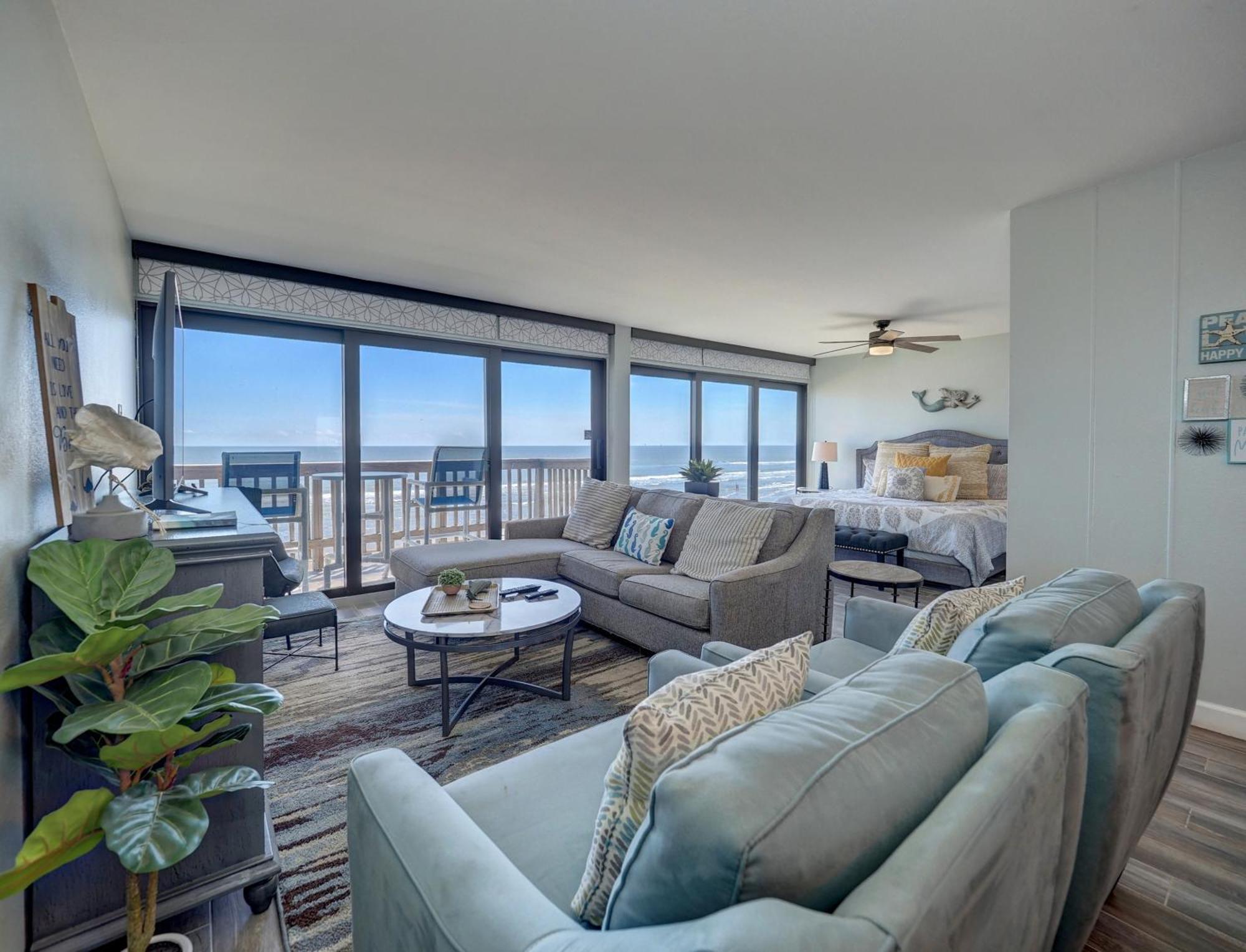 Hotel Island House Beachfront
